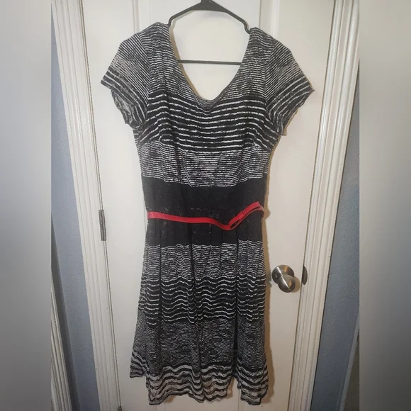 Dress Barn Dresses | Dressbarn Black And White Fit And Flare Midi Dress With V-Neck | Color: Black/White | Size: 14 | Ash_N_Steph's Closet
